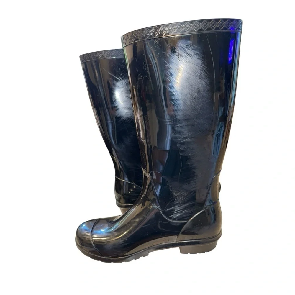 ▶️ UGG ◀️ Black Shaye Rain Boots Womens 7 - flaw